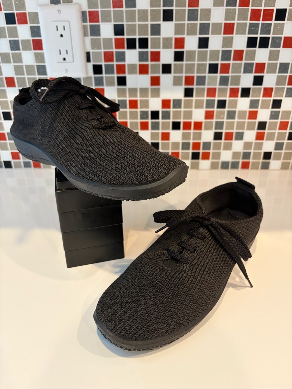 Arcopedico LS - Black Knit Lace-Up Casual Sneakers - 41 EU (9.5-10 US)